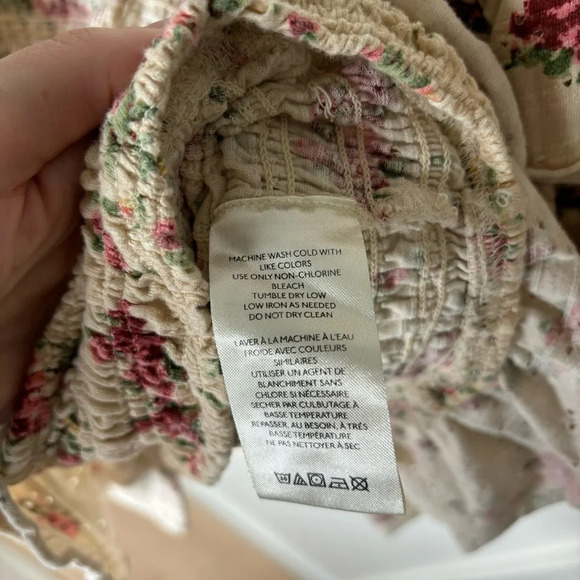 Free People Favorite Girl Floral Ruffle Top Blouse Size M Boho Cottage Prairie - Picture 7 of 7
